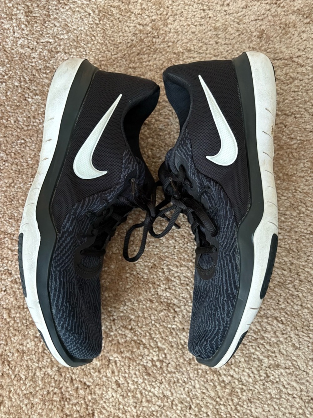 Nike Black flex supreme tr6 Running Shoes size 9